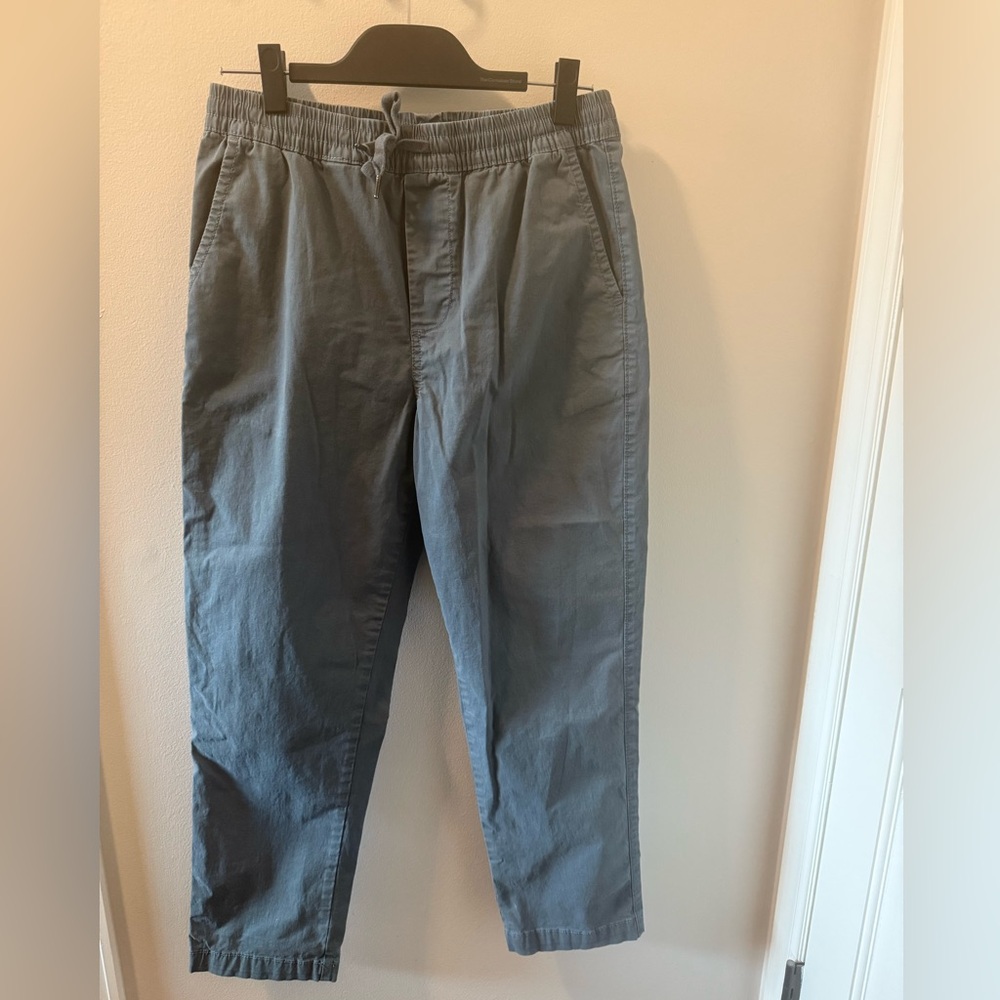 Aeropostale Gray Chinos Casual Wear
